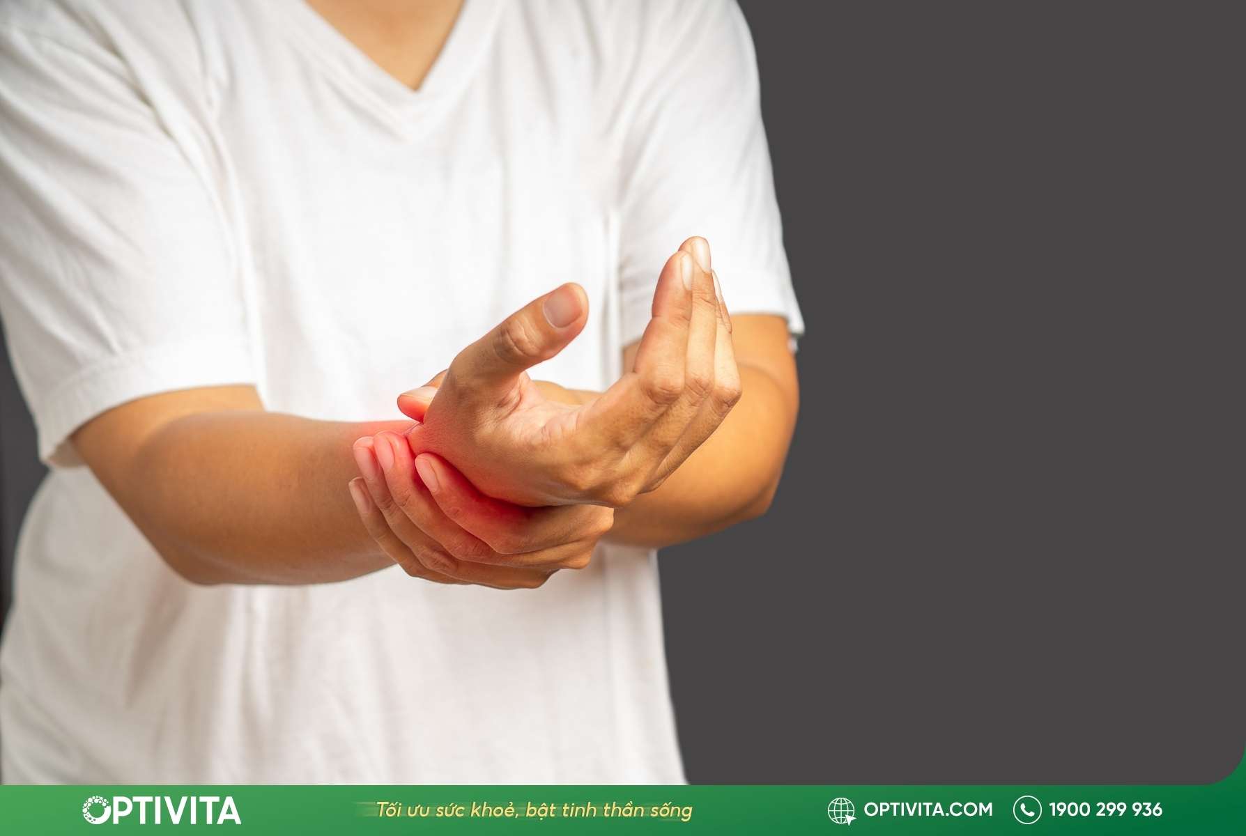 Vì sao thoái hóa đốt sống cổ dẫn đến tê tay?