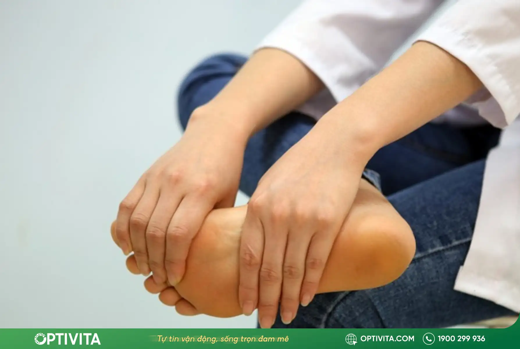 Chân yếu đứng không vững: 10 nguyên nhân & cách phục hồi tại nhà 9 Chân yếu đứng không vững