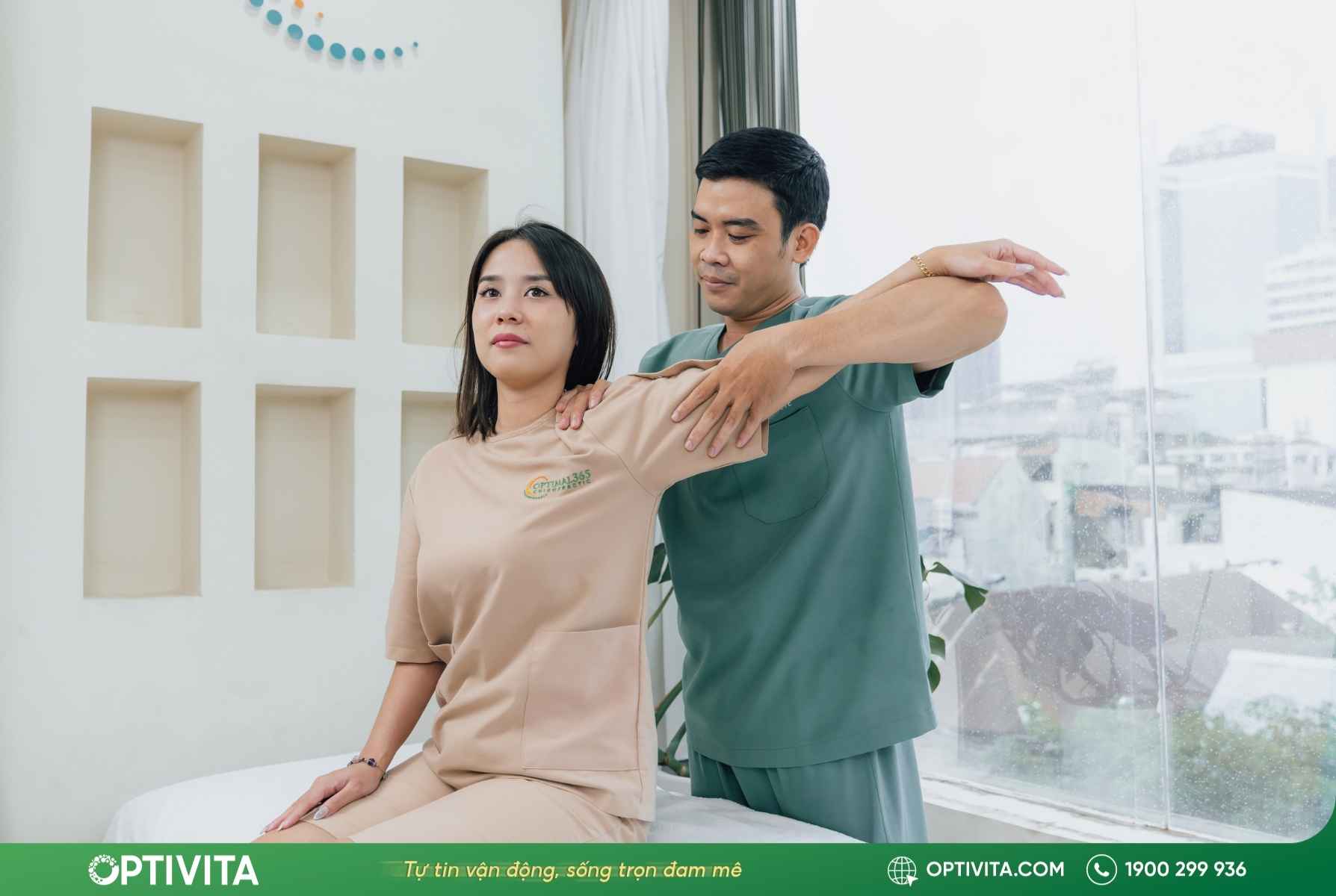 sưng xương quai xanh bên phải